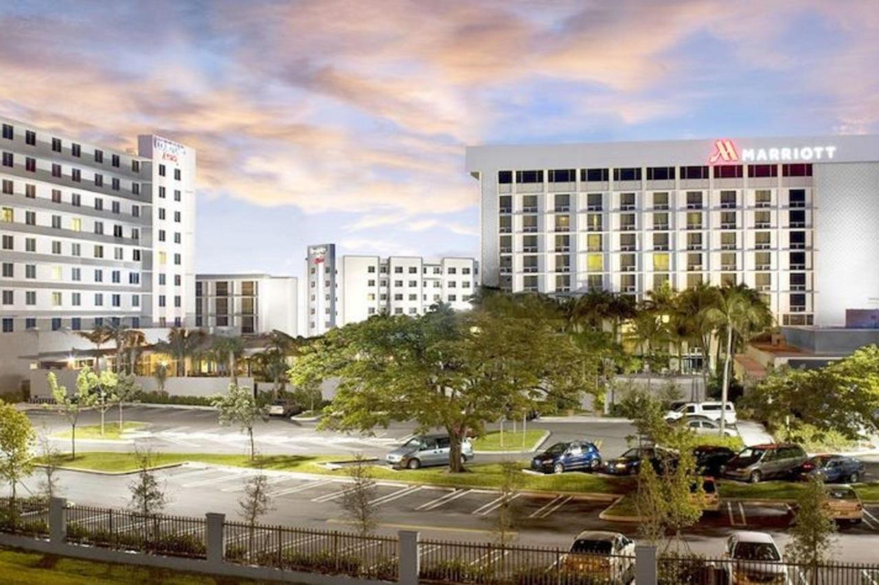 Residence Inn By Marriott Miami Airport Exterior foto